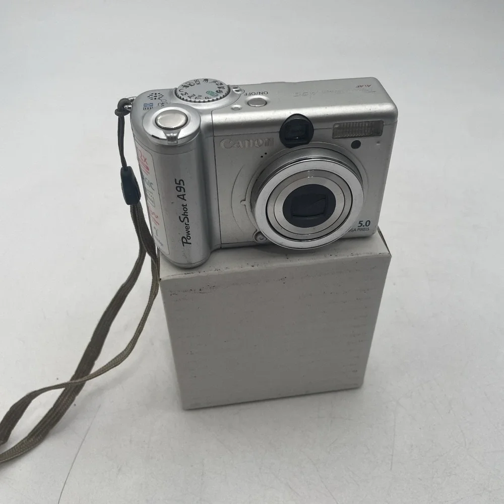 Canon PowerShot A95 5MP‎ Digital Camera 12X Zoom+Battery+Memory Card-TESTED